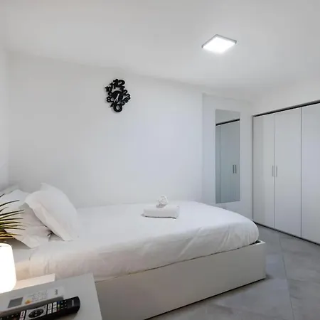 Three-suite With Free Netflix And Fast Wifi Lejlighed